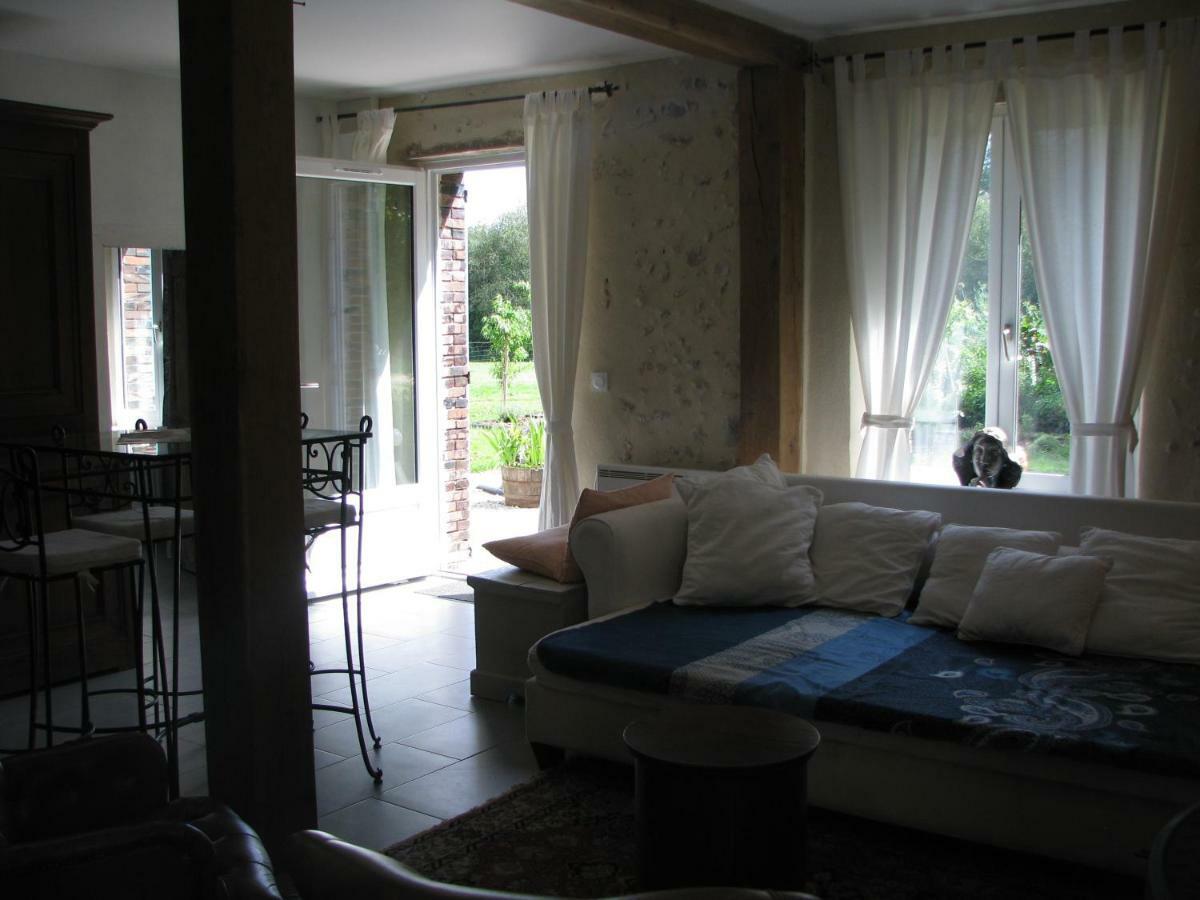 Ferienwohnung Tante Pim Neuilly-sur-Eure Exterior foto
