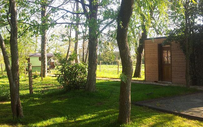 Ferienwohnung Tante Pim Neuilly-sur-Eure Exterior foto
